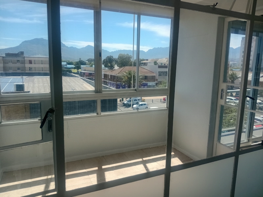 To Let 2 Bedroom Property for Rent in Strand Central Western Cape